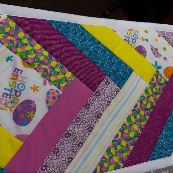 Handmade Easter table runner - Picture 7 of 8